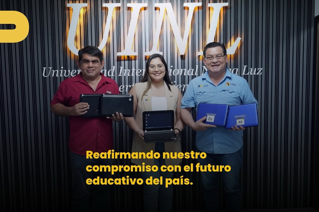 🎓💻 Compromiso con la educación panameña