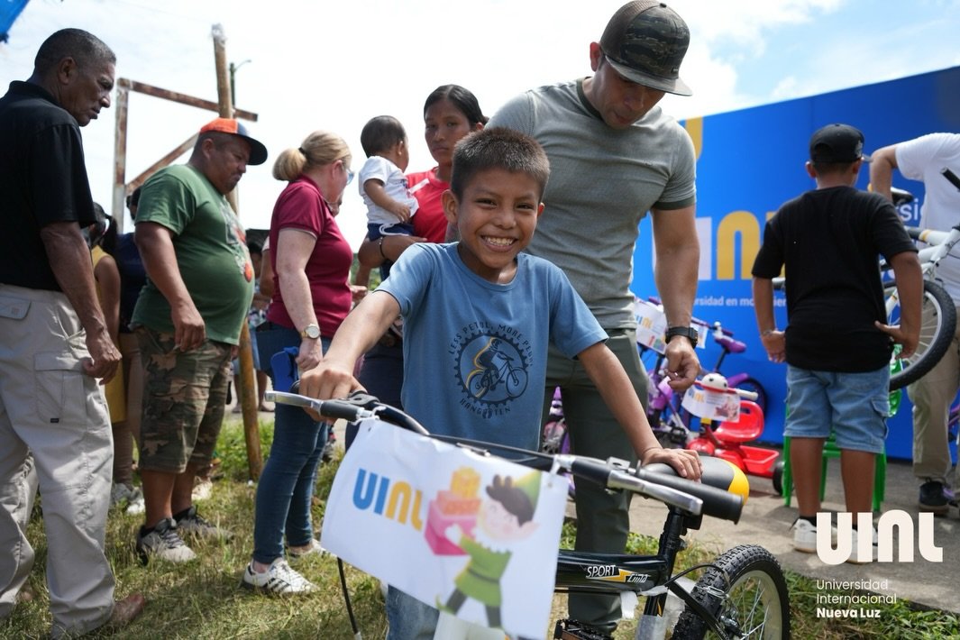 UINL – Educación con sentido humano.